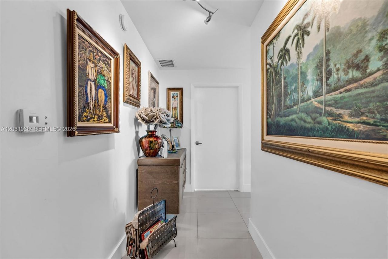1900 N Bayshore Dr , Unit 2111, Miami, FL 33132 Photo