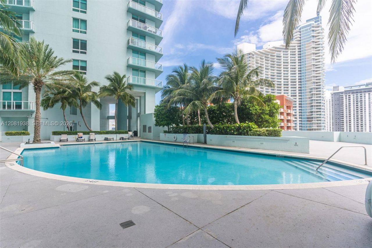 1900 N Bayshore Dr , Unit 2111, Miami, FL 33132 Photo