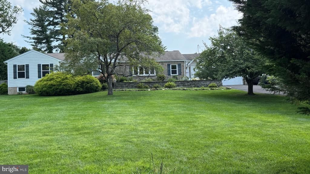 1484 GRASSHOPPER ROAD , HUNTINGDON VALLEY, PA 19006