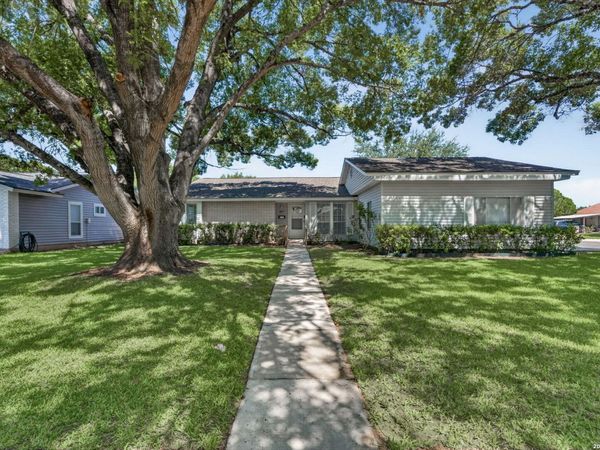 825 MARILYN DR, Schertz, TX 78154