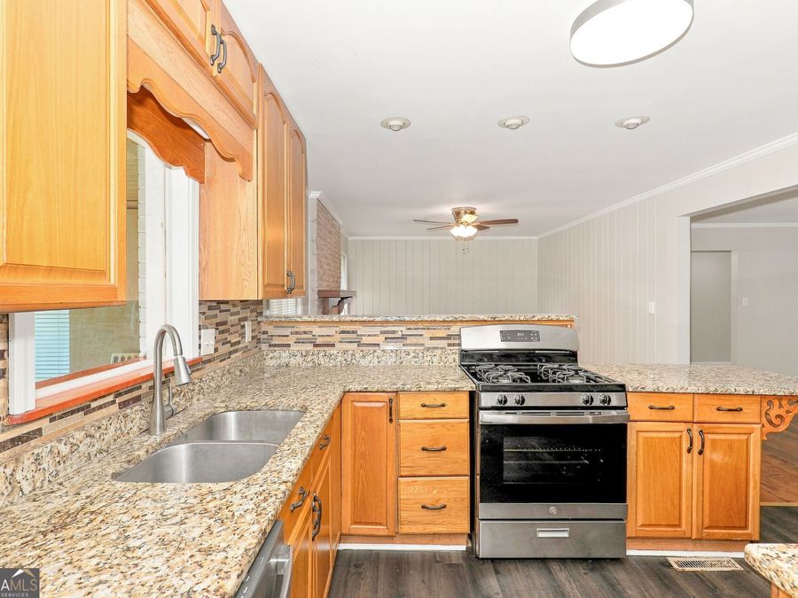 Property Image 6