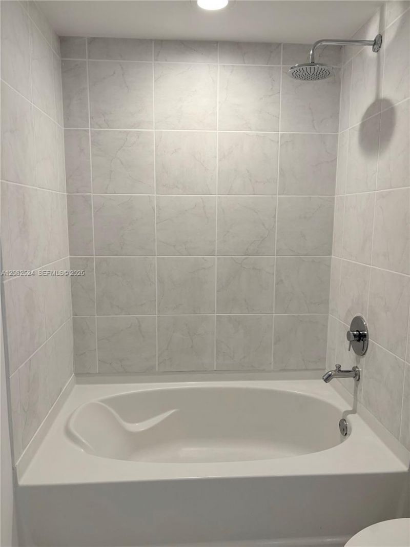 951 Brickell Ave , Unit 2509, Miami, FL 33131 Photo