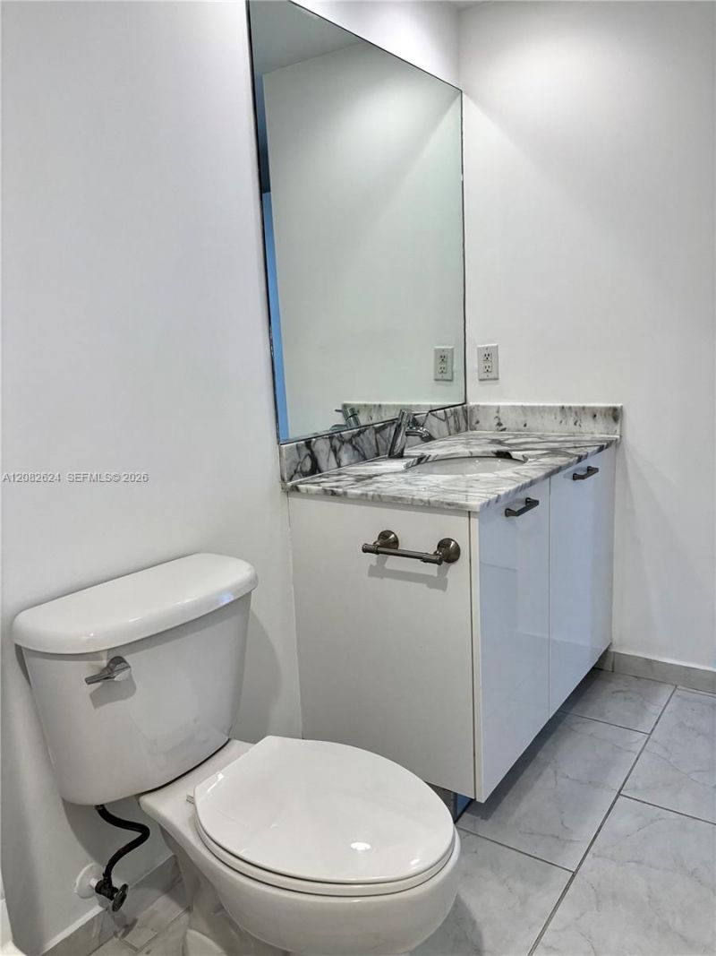 951 Brickell Ave , Unit 2509, Miami, FL 33131 Photo