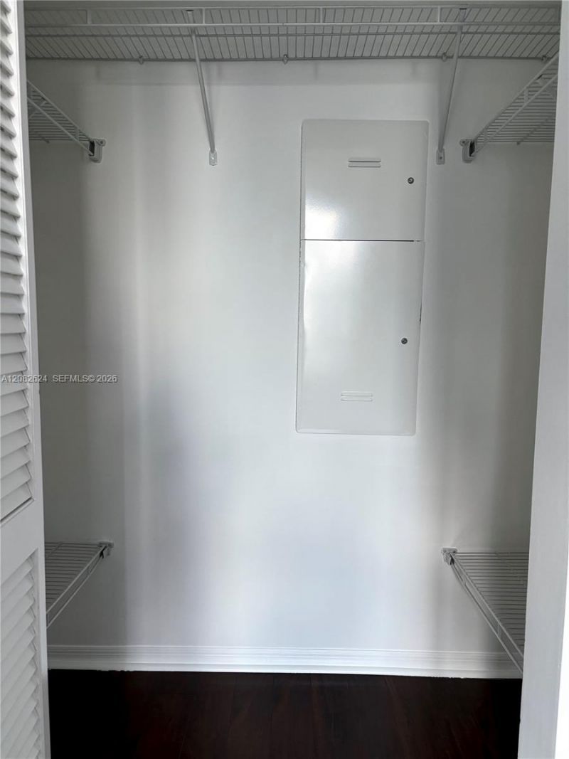 951 Brickell Ave , Unit 2509, Miami, FL 33131 Photo