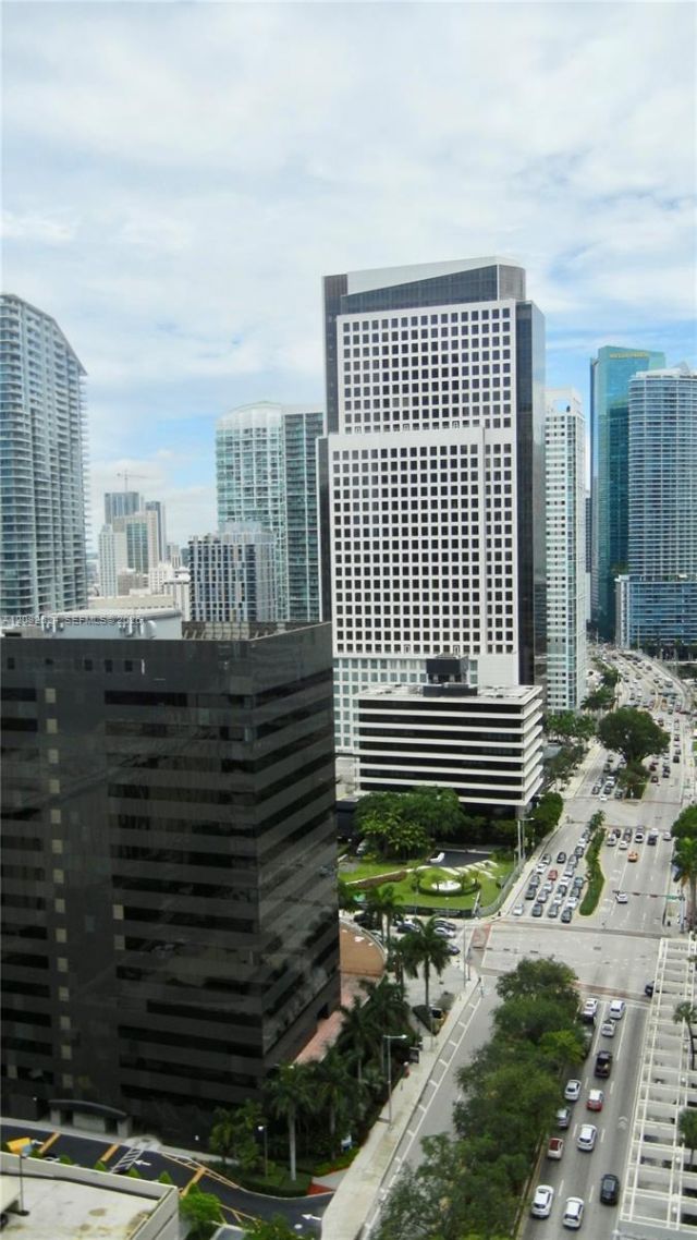 951 Brickell Ave , Unit 2509, Miami, FL 33131 Photo