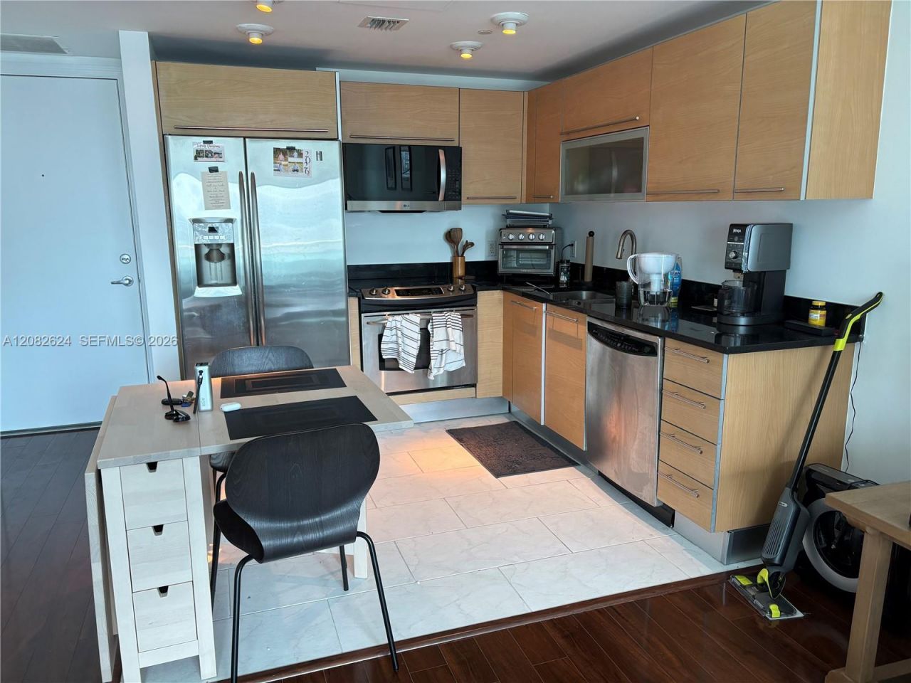 951 Brickell Ave , Unit 2509, Miami, FL 33131 Photo