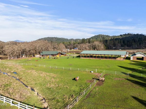 448 Ferry Road, Grants Pass, OR 97526