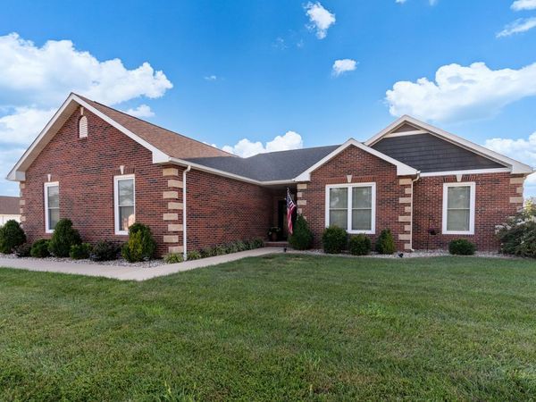2004 Dew Drop Drive , Marion, IL 62959