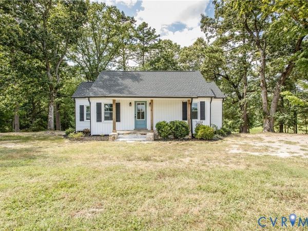 34689 Christanna Highway , Blackstone, VA 23824