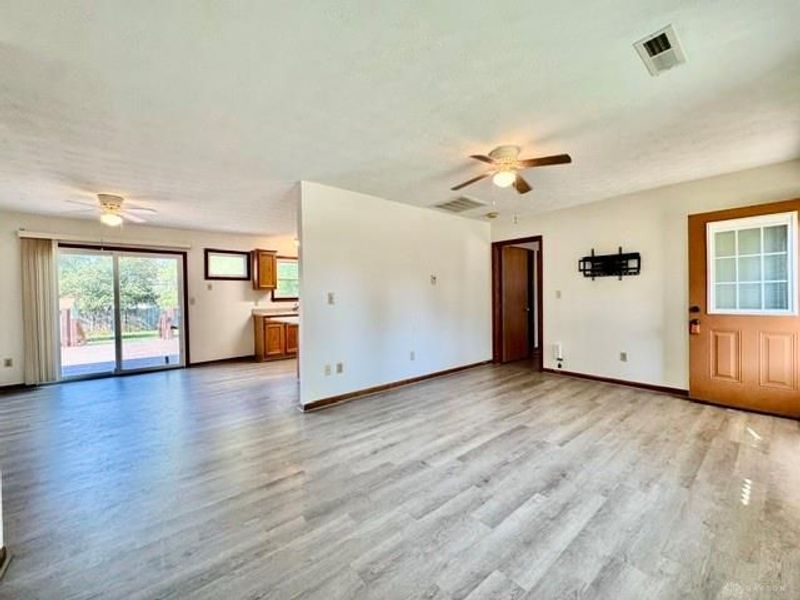 3480 Redbud Drive, Troy, OH 45373 Photo 8