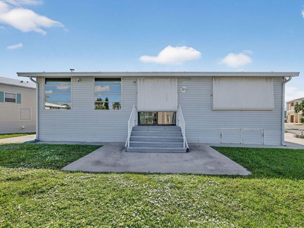 217 NETTLES Boulevard, Jensen Beach, FL 34957