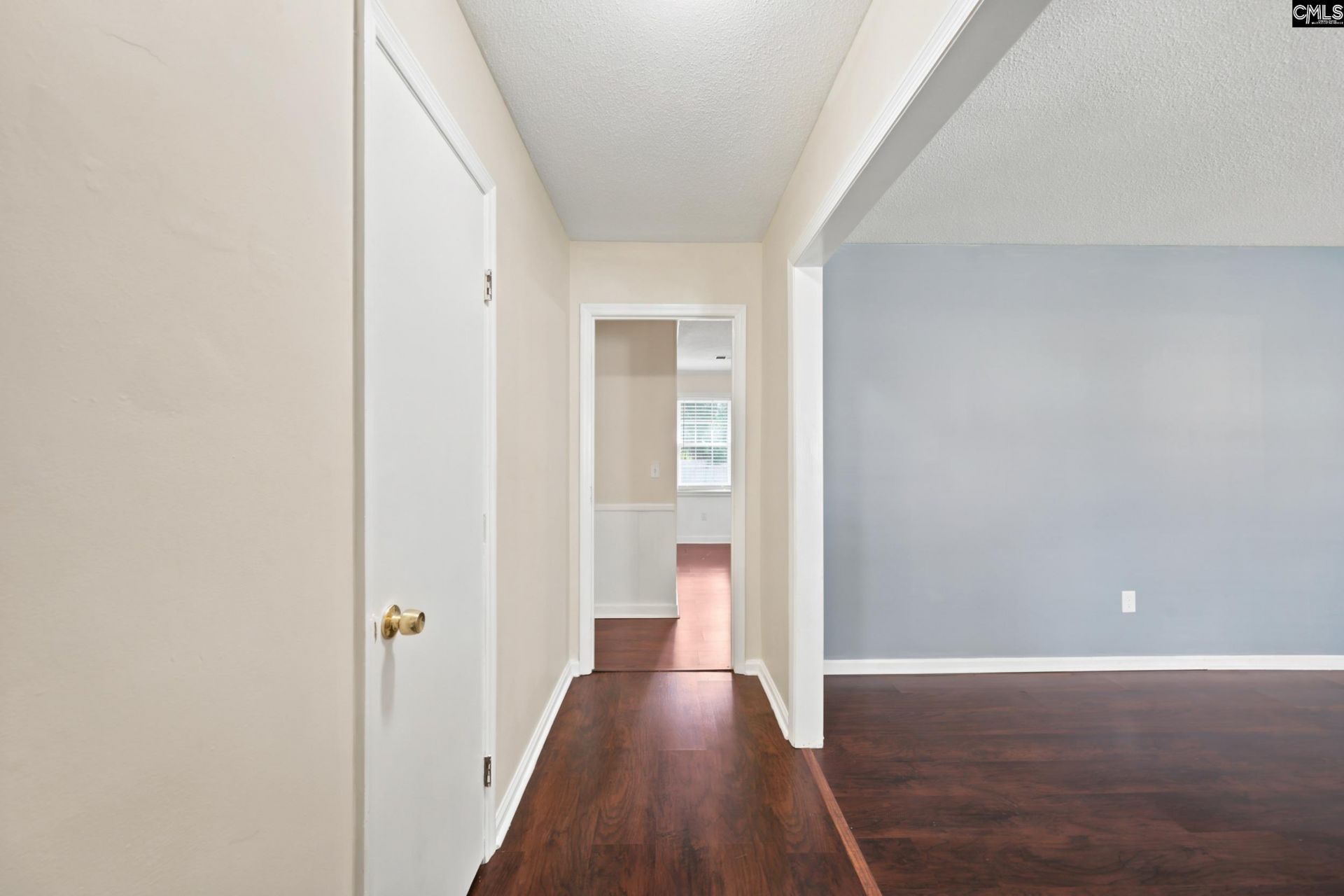 310 Spartan Drive Photo 4