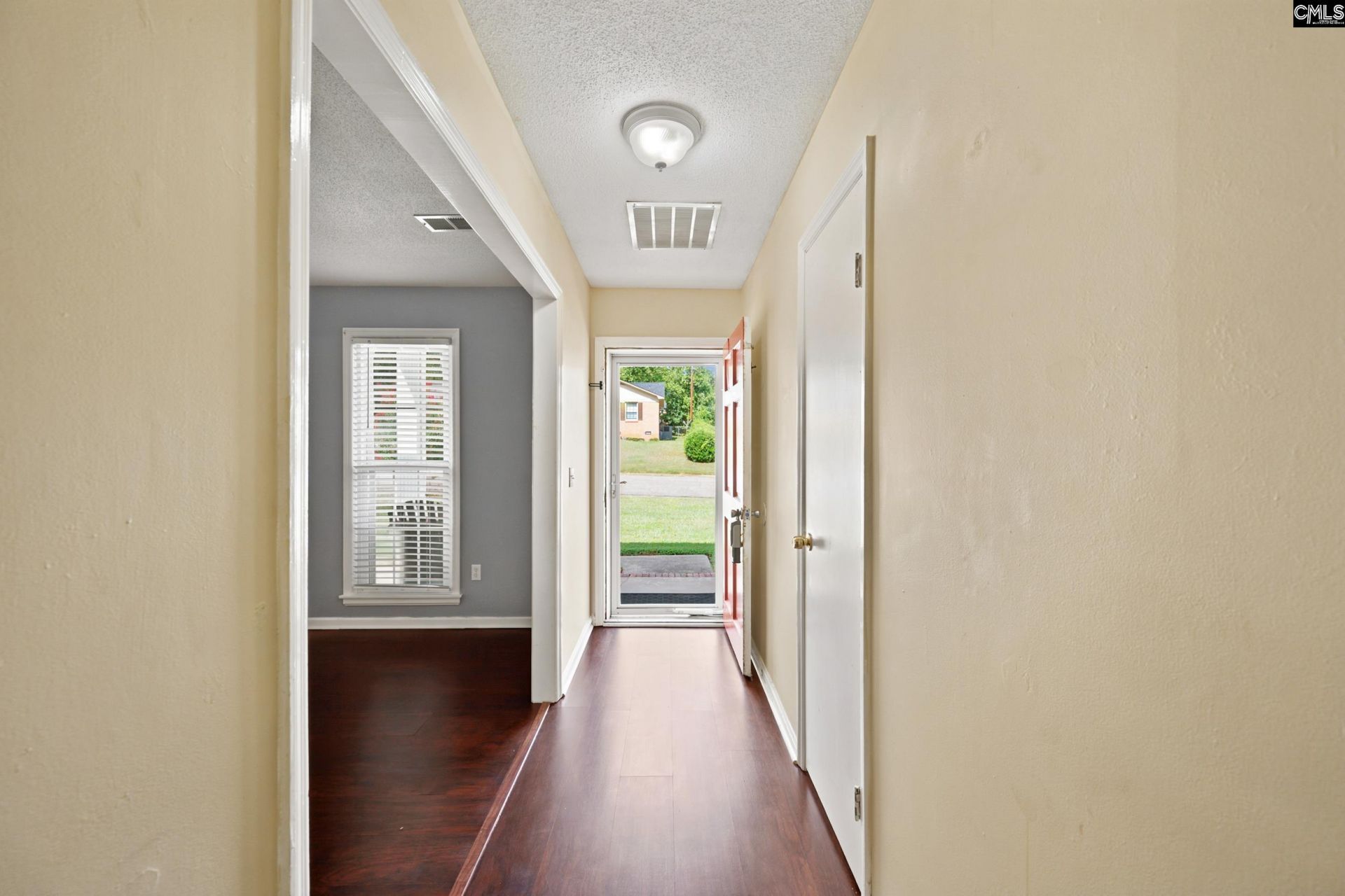 310 Spartan Drive Photo 5