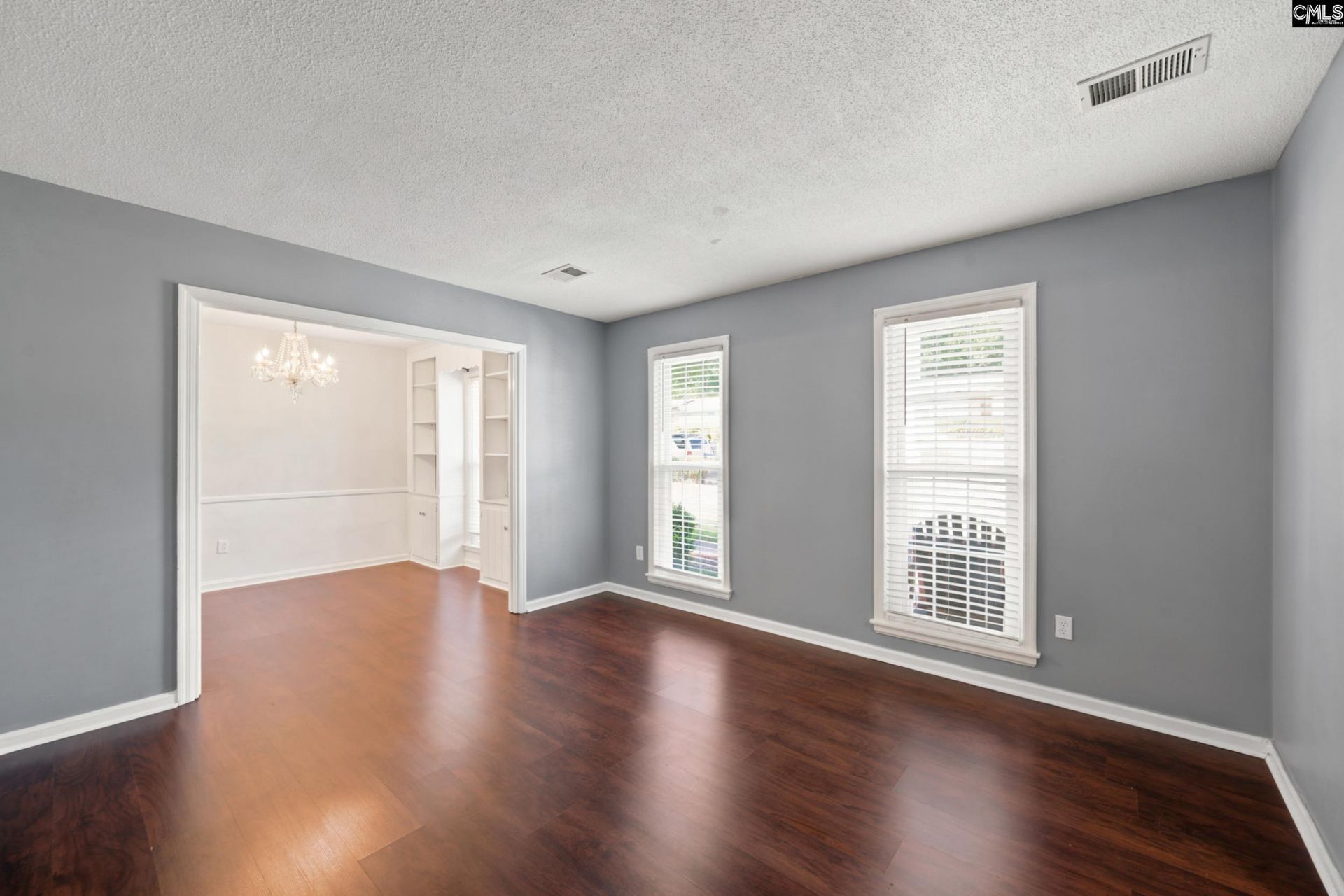310 Spartan Drive Photo 6
