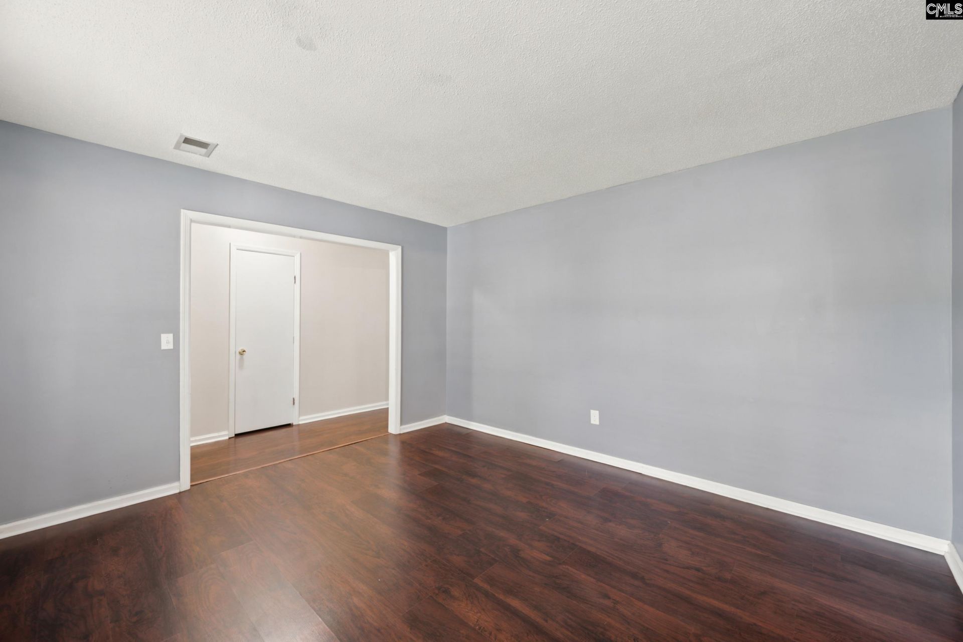 310 Spartan Drive Photo 7