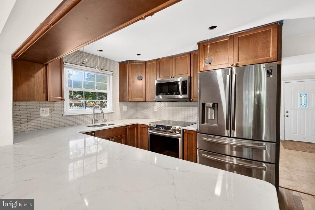 266 CHALET CIRCLE E , MILLERSVILLE, MD 21108