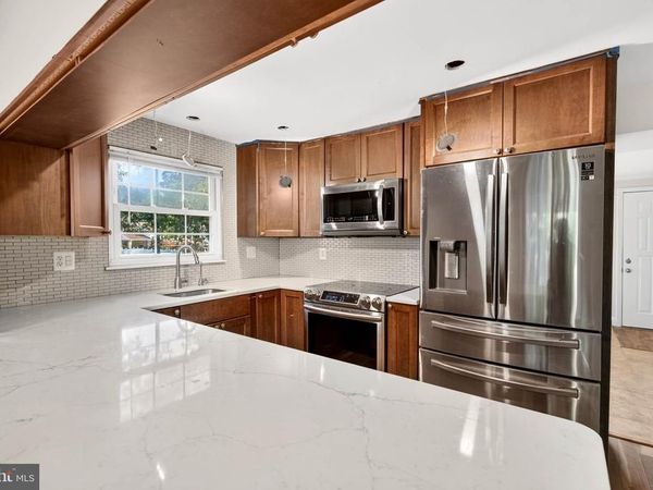 266 CHALET CIRCLE E , MILLERSVILLE, MD 21108