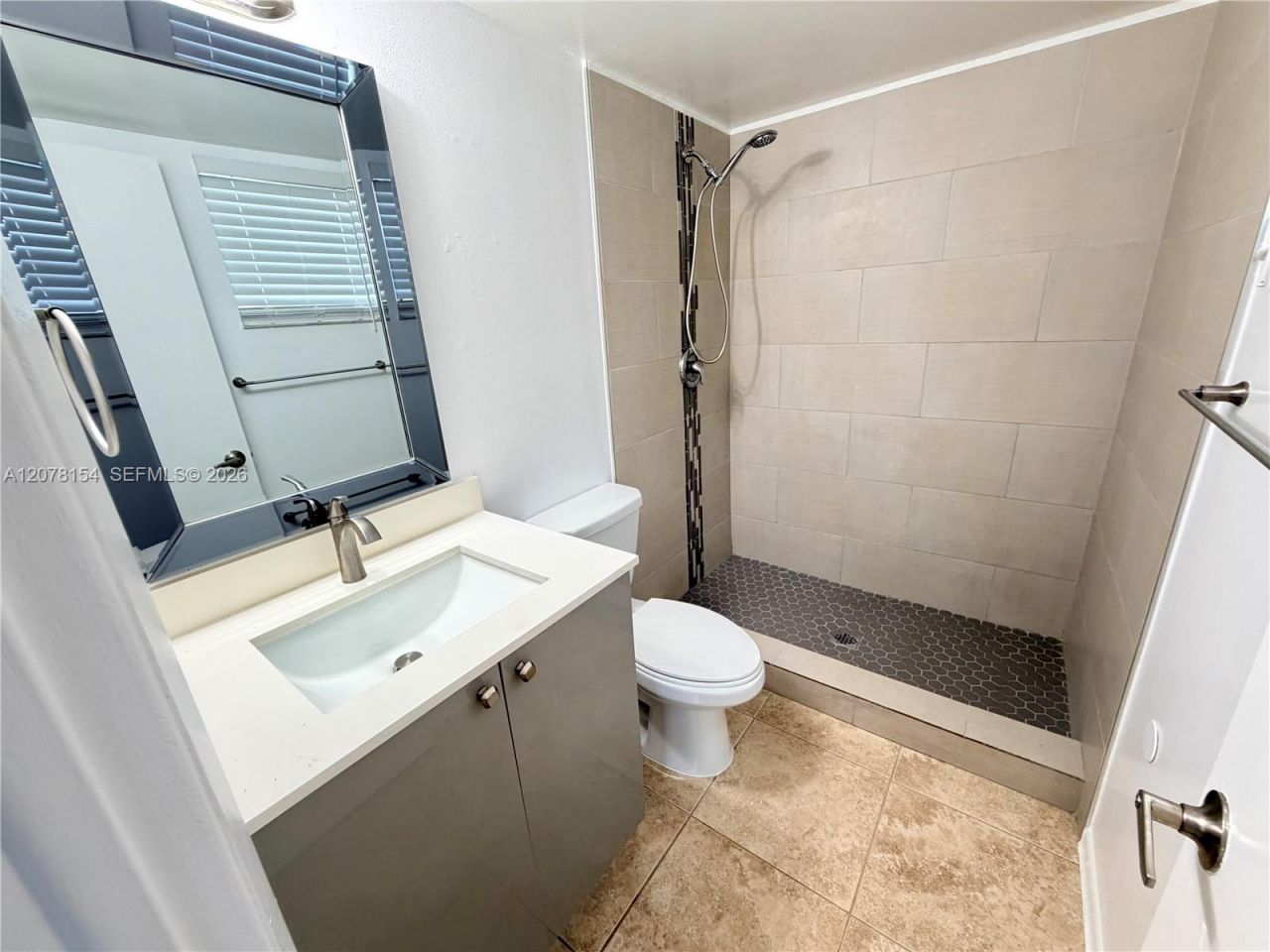 700 NW 103rd Ter, Unit 101, Pembroke Pines, FL 33026 Photo