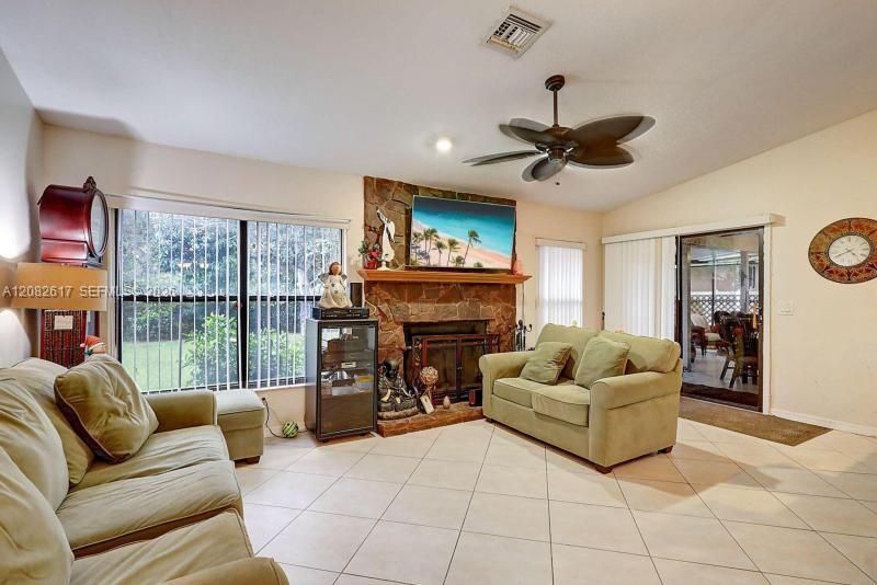 412 SW Sansom Ln, Port Saint Lucie, FL 34953 Photo