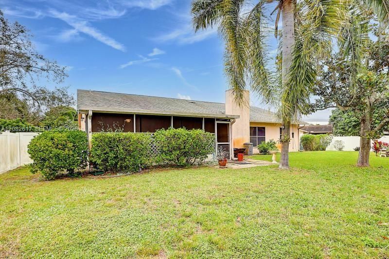 412 SW Sansom Ln, Port Saint Lucie, FL 34953 Photo