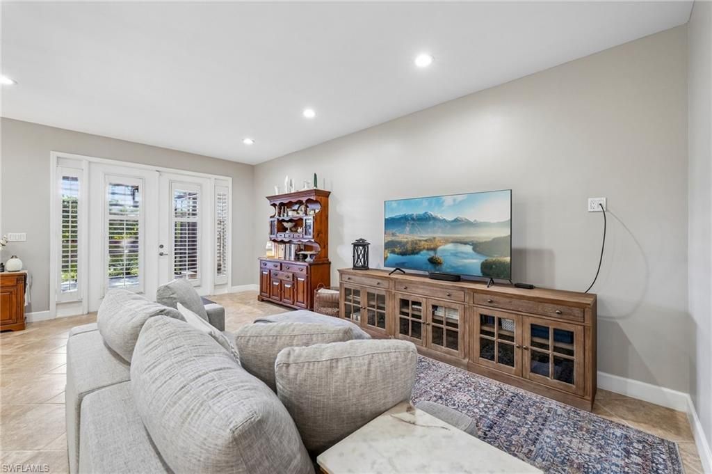 14966 Summit Place Cir, Naples, FL 34119 Photo
