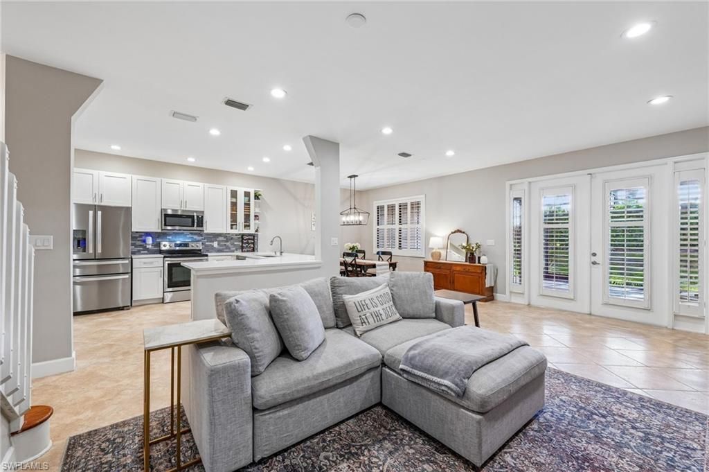 14966 Summit Place Cir, Naples, FL 34119 Photo