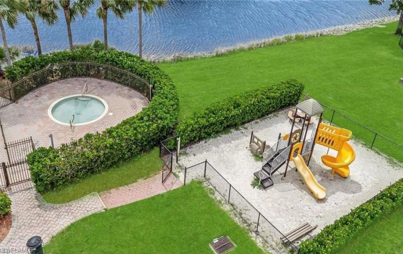 14966 Summit Place Cir, Naples, FL 34119 Photo