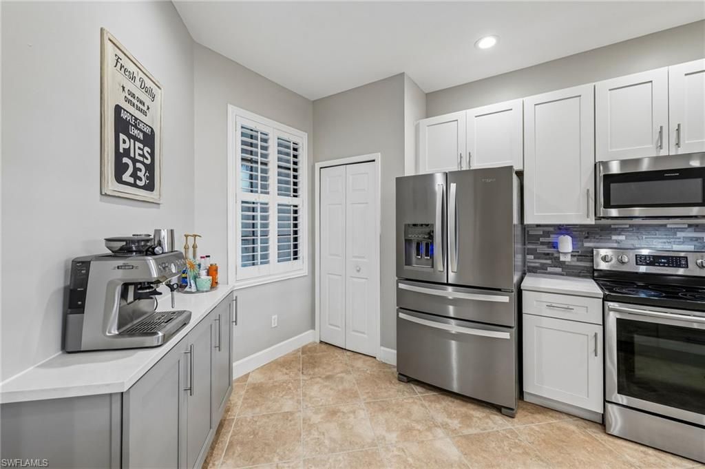 14966 Summit Place Cir, Naples, FL 34119 Photo