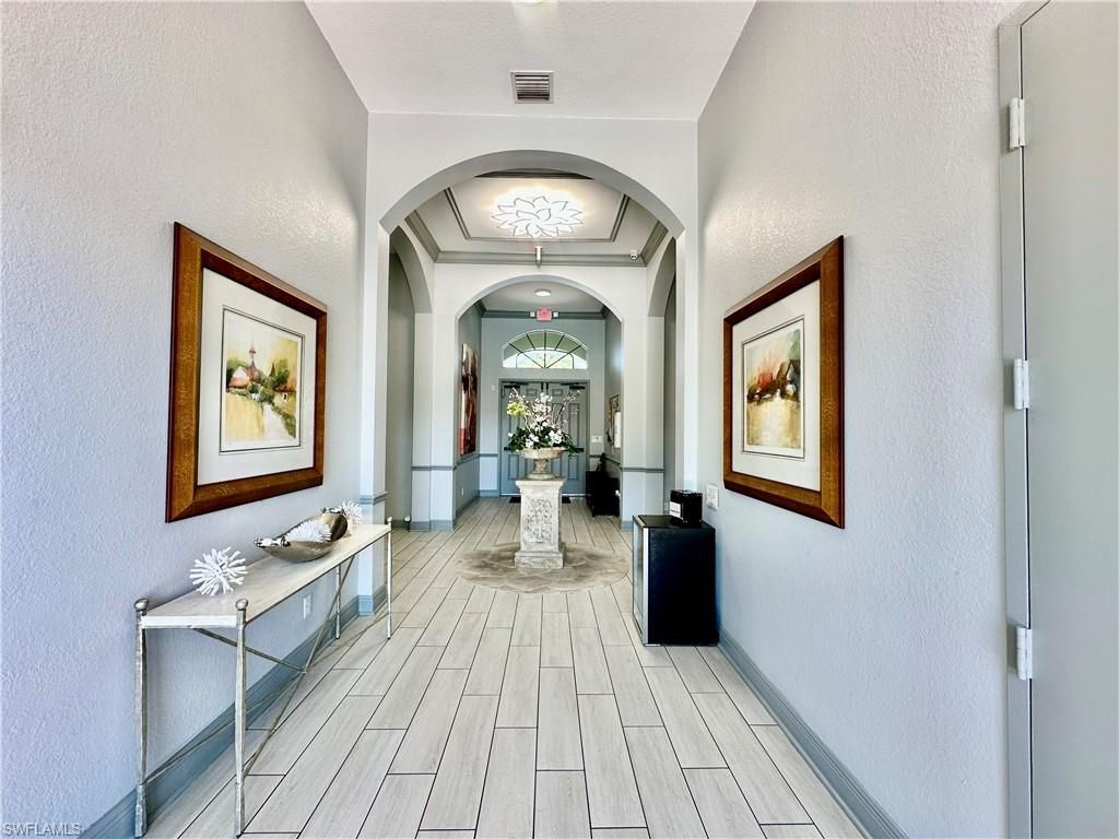 1425 Mariposa Cir , Unit 202, Naples, FL 34105 Photo