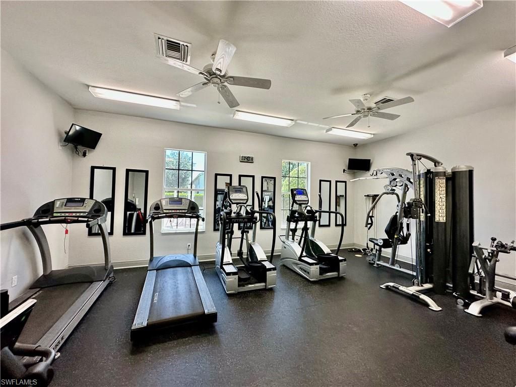 1425 Mariposa Cir , Unit 202, Naples, FL 34105 Photo