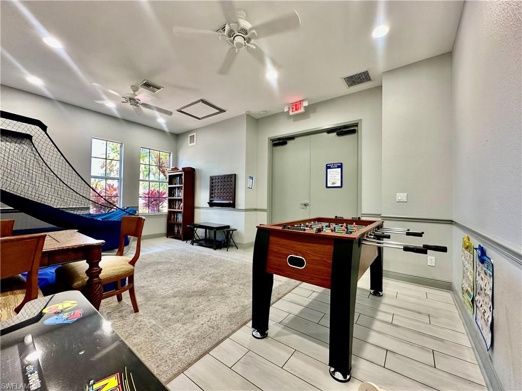 1425 Mariposa Cir , Unit 202, Naples, FL 34105 Photo