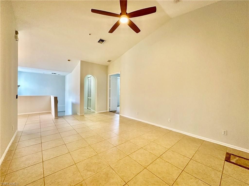 1425 Mariposa Cir , Unit 202, Naples, FL 34105 Photo