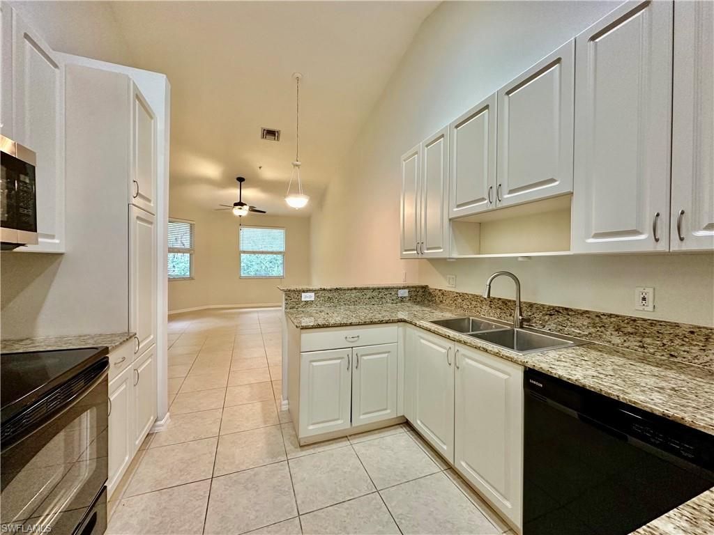 1425 Mariposa Cir , Unit 202, Naples, FL 34105 Photo