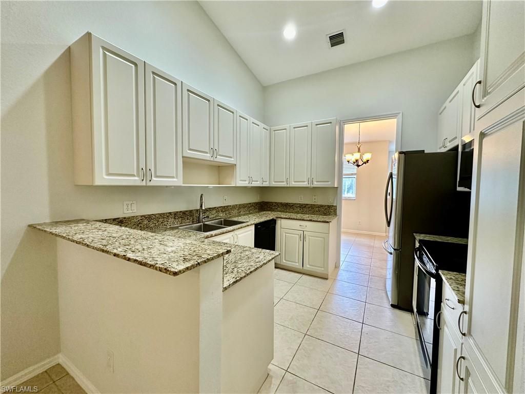 1425 Mariposa Cir , Unit 202, Naples, FL 34105 Photo