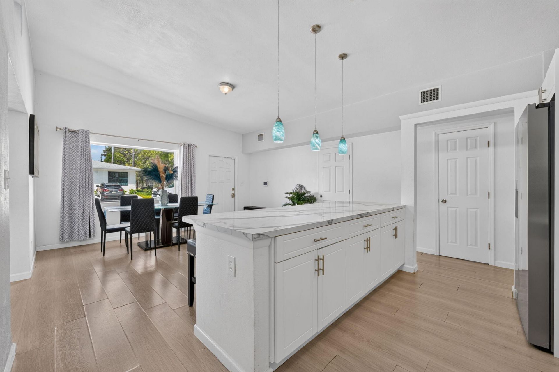910 NW 17th Avenue, Fort Lauderdale, FL 33311 Photo
