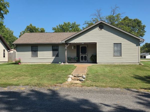 107 Janet Avenue, Sparta, IL 62286