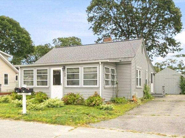 30 Bay Street, Wareham, MA 02532