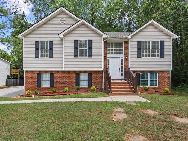 2511 Kris Crossing , Ellenwood, GA 30294