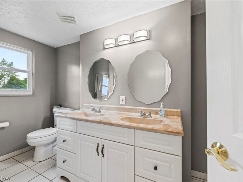 823 Belwood Drive, Highland Heights, OH 44143 Photo 34