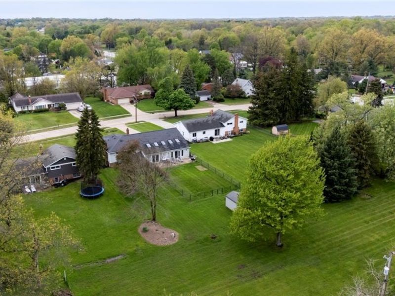 823 Belwood Drive, Highland Heights, OH 44143 Photo 45