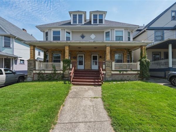 1373 Thoreau Road , Lakewood, OH 44107