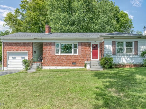 128 Crossway Road, Bristol, VA 24201