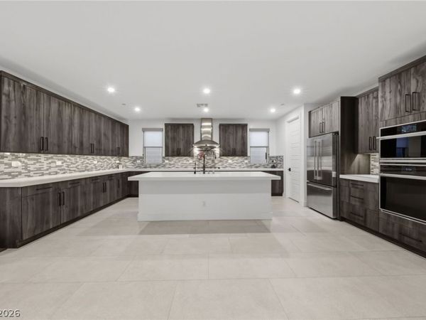 1944 Regal Bluff Drive, Henderson, NV 89052