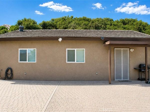 18414 Texas Canyon, Saugus, CA 91390