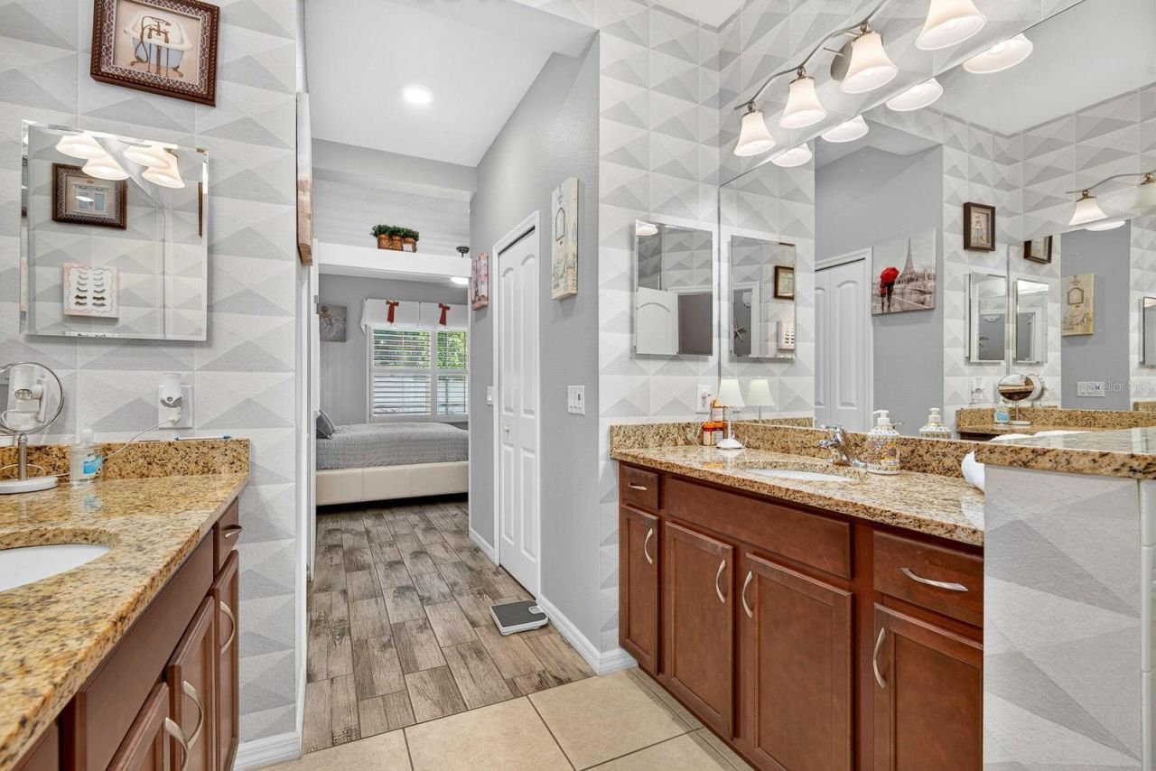 7010 Playa Bella Drive , Bradenton, FL 34209 Photo