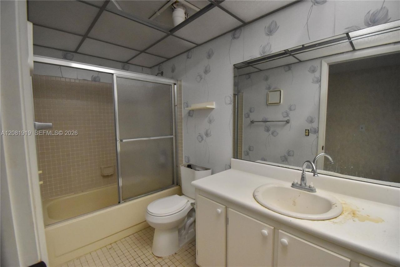 10761 W Clairmont Cir , Unit 108, Tamarac, FL 33321 Photo