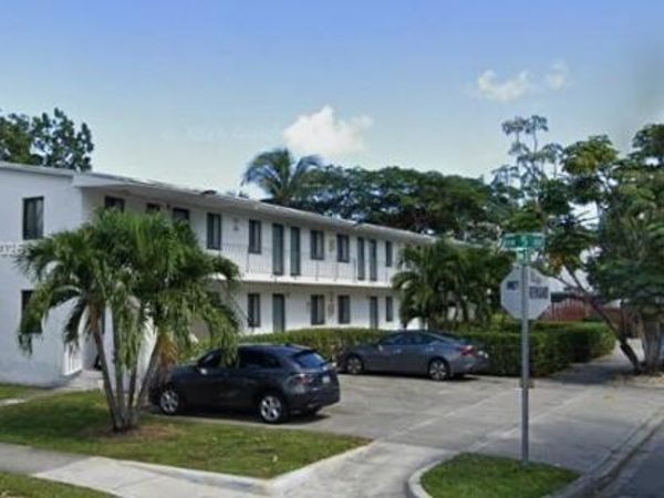 481 NW 30th St, Unit 2, Miami, FL 33127