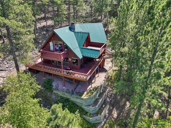 230 MATTERHORN DR, Rapid City, SD 57702