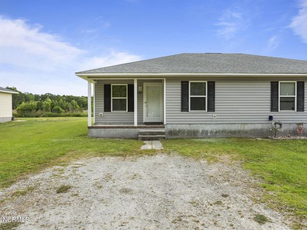 132 Lainmark Drive , Hubert, NC 28539