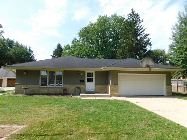 W67N847 Washington Ave, Cedarburg, WI 53012